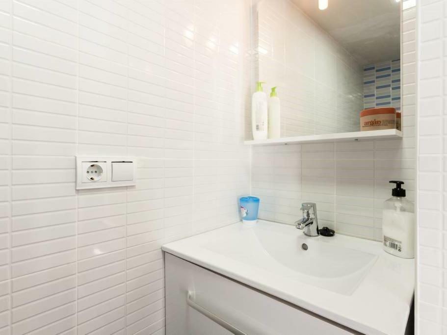 Apartamento Cerca De La Playa Valensiya Dış mekan fotoğraf